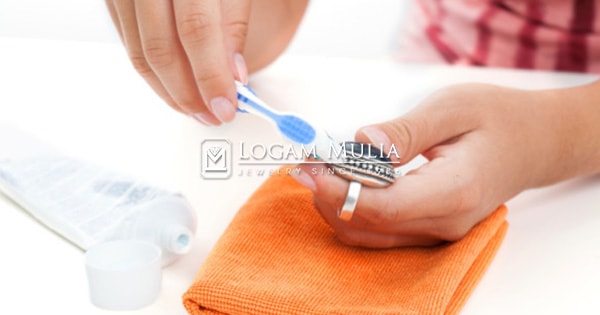 Tips Merawat Perhiasan dan Cara Merawat Perhiasan yang Salah