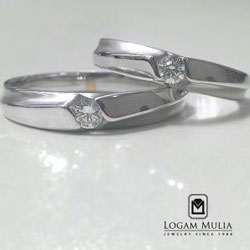Cincin Memiliki Arti Eternity dan Infinity 