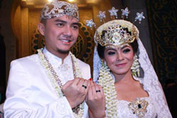 5. Cincin Keabadian Omesh-Dian