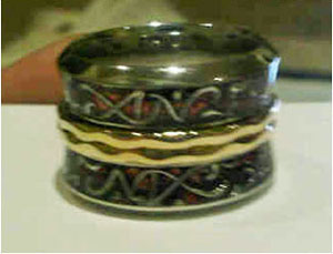 3. Cincin Campuran Darah