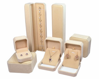 3. Perhiasan Mahal membutuhkan tempat penyimpanan khusus