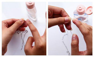 4. Memberi Pelumas pada Permukaan Perhiasan