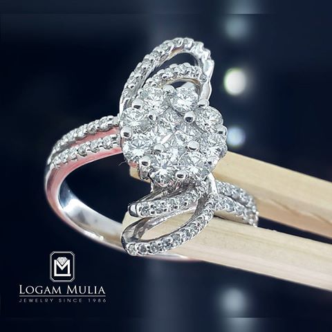 Perbedaan Kelebihan dan Kekurangan Emas Putih Vs Emas Kuning