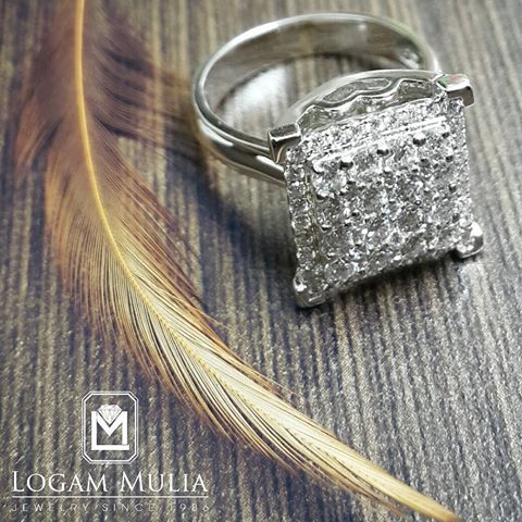 Perbedaan Kelebihan dan Kekurangan Emas Putih Vs Emas Kuning