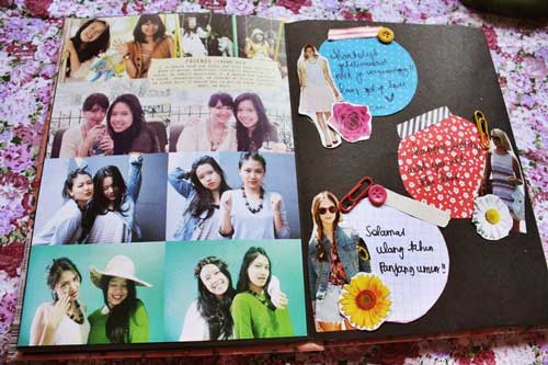 1. Menghadiahkan Album Foto Unik