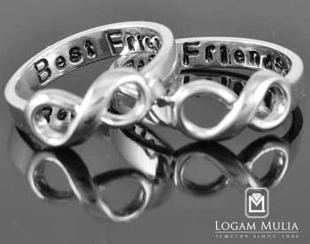 5. Cincin Persahabatan 