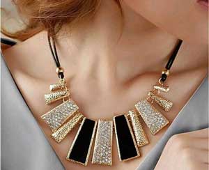 2. Kalung Choker