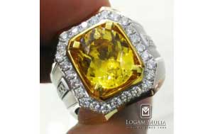 6. Batu Cincin Warna Kuning dan Kuning Keemasan