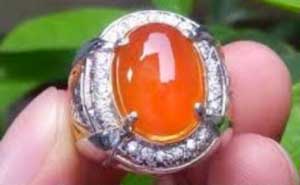7. Batu Cincin Merah Jingga Orange