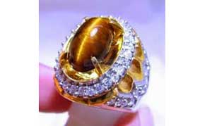 10. Batu Cincin Berwarna Coklat 