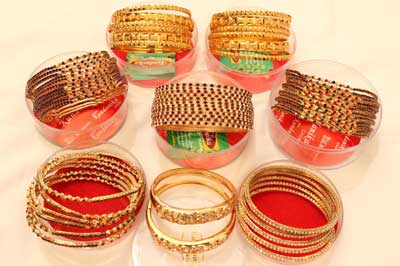 Mengenal Warna Warni Gelang di India dan Maknanya