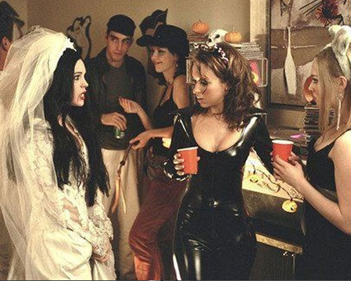 5.	Tidak sesuai dress code