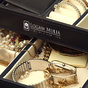 1. Barang yang mewah