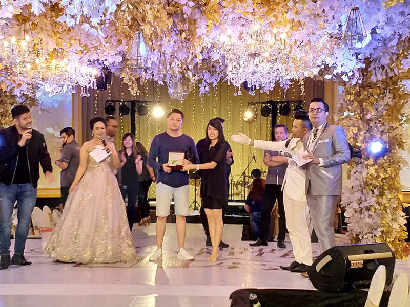 Grand Prize Cincin Berlian dan Liontin Berlian