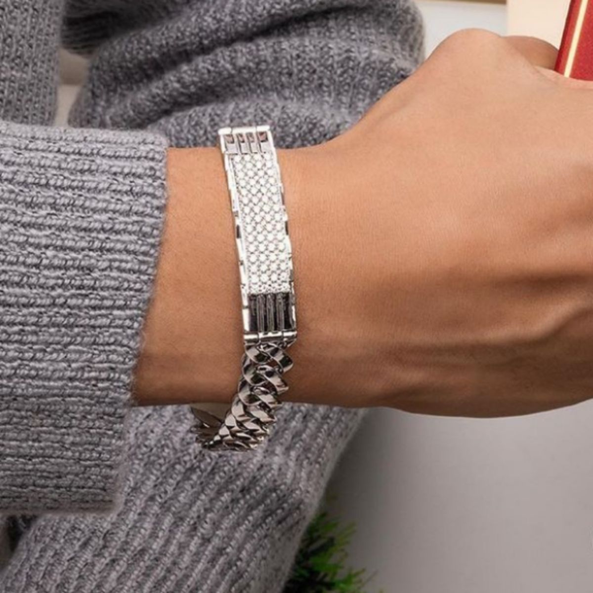 Gelang Berlian untuk Gaya Kasual